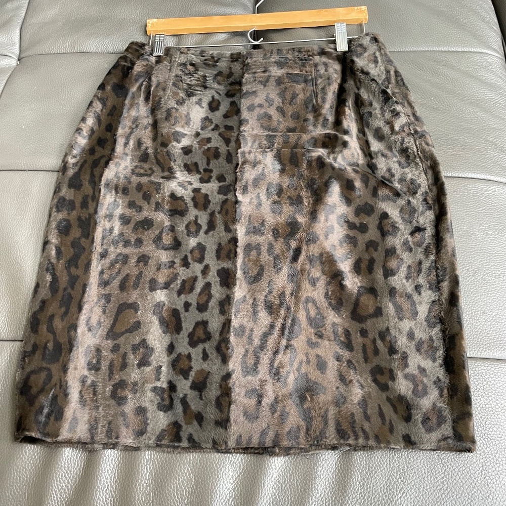 Brook Brothers women skirt